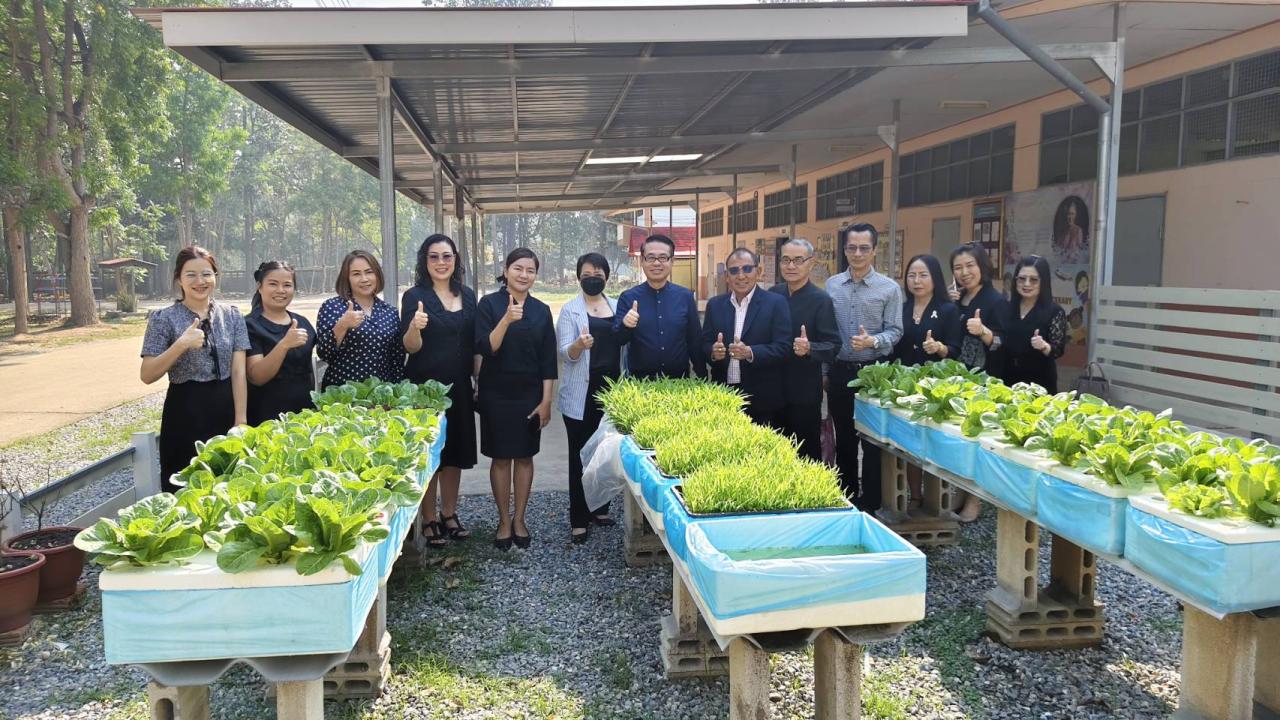 ผอ.สพป.ลำปาง เขต 1 ตรวจเยี่ยมโรงเรียนบ้านสันทราย อำเภอห้างฉัตร จังหวัดลำปาง