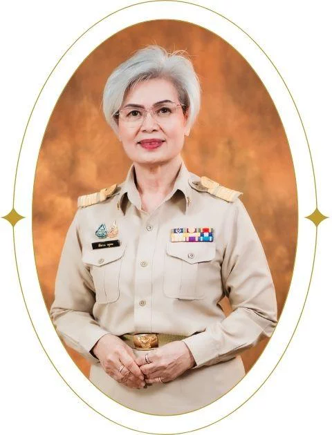 นางสาวศิรินารถ หมูเทพ
